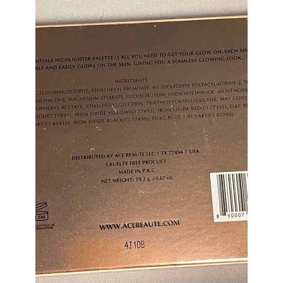Ace Beaute Makeup Ace Beaute Glow
Essentials Shimmering Glow Highlighter Palette - Picture 7 of 8